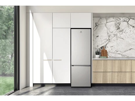 Tủ lạnh Electrolux Inverter 312 lít ETB3440K-A Tủ lạnh Electrolux Inverter 312 lít ETB3440K-A