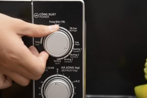 Lo Vi Song Co Nuong Sharp R G222vn S 20 Lit