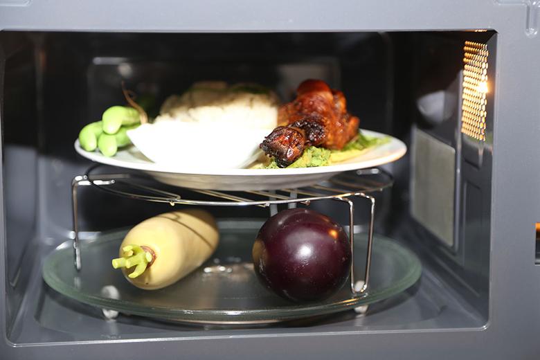 Lò vi sóng có nướng Sharp R-G272VN-S 20 lít Lò vi sóng có nướng Sharp R-G272VN-S 20 lít