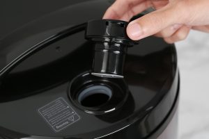 Noi Com Dien Tu Kangaroo 1.8 Lít KG18DR6