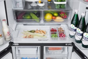 Tủ lạnh LG Inverter 617 lít Multi Door InstaView LFB61BLGAI