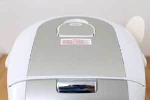 Nồi cơm điện tử Toshiba 1.8 lít RC-18NMFVN(W)