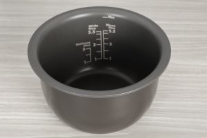 Nồi cơm điện tử Toshiba 1 lít RC-10NMFVN(WT)