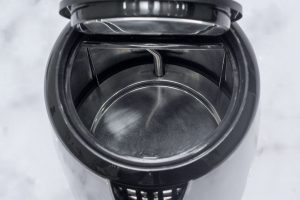 Ấm đun siêu tốc Electrolux 1.7 lít EEK3505