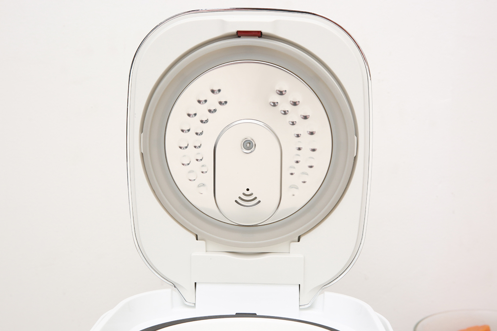 Nồi cơm điện cao tần Tefal 0.7 lít RK604165 Nồi cơm điện cao tần Tefal 0.7 lít RK604165