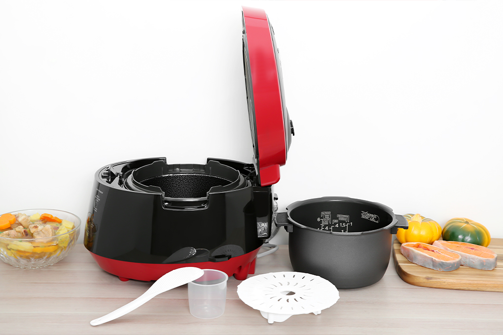 Nồi cơm điện tử áp suất Cuckoo 1.08 lít CRP-PK0600F/BKRDVN Nồi cơm điện tử áp suất Cuckoo 1.08 lít CRP-PK0600F/BKRDVN