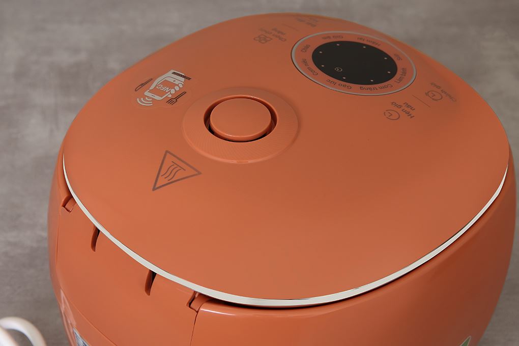 Nồi cơm điện tử Tefal 0.72 lít RK535TY0 Nồi cơm điện tử Tefal 0.72 lít RK535TY0
