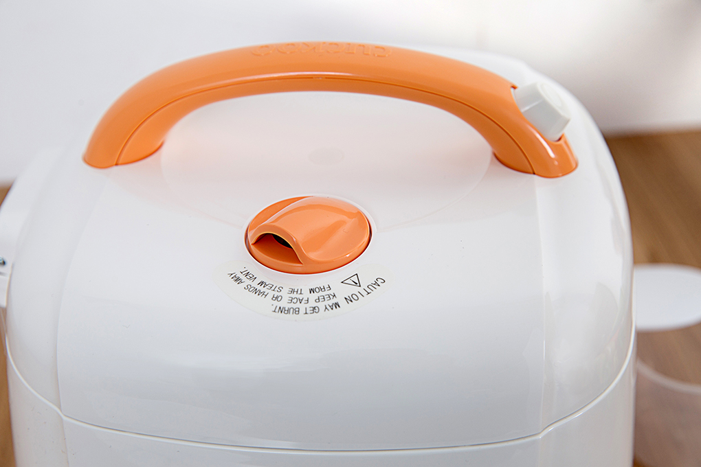Nồi cơm nắp gài Cuckoo 0.5 lít CR-0331 Nồi cơm nắp gài Cuckoo 0.5 lít CR-0331