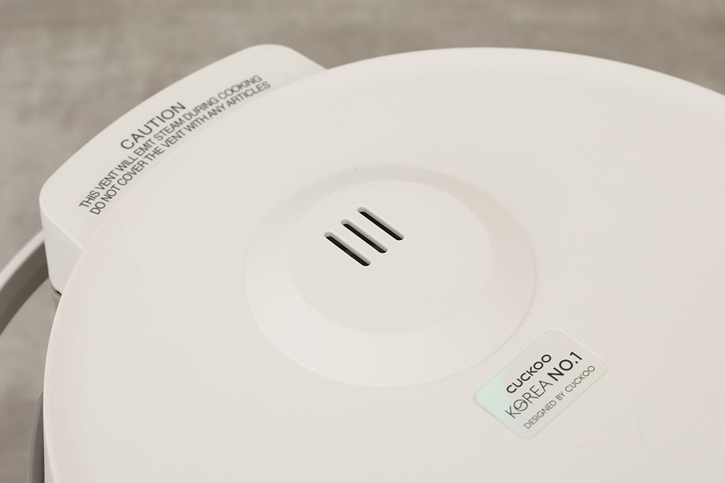 Nồi cơm nắp gài Cuckoo 1.8 lít CR-1096 Nồi cơm nắp gài Cuckoo 1.8 lít CR-1096