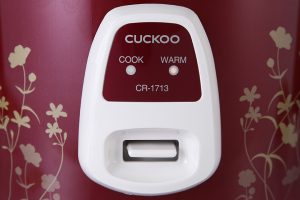 Nồi cơm nắp gài Cuckoo 3 lít CR-1713