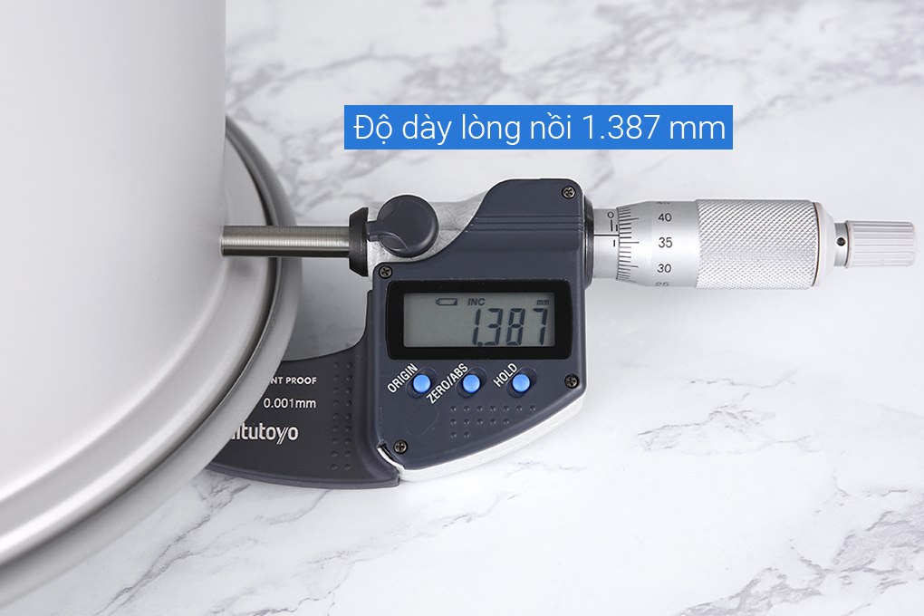 Nồi cơm nắp gài Cuckoo 3 lít CR-1713 Nồi cơm nắp gài Cuckoo 3 lít CR-1713