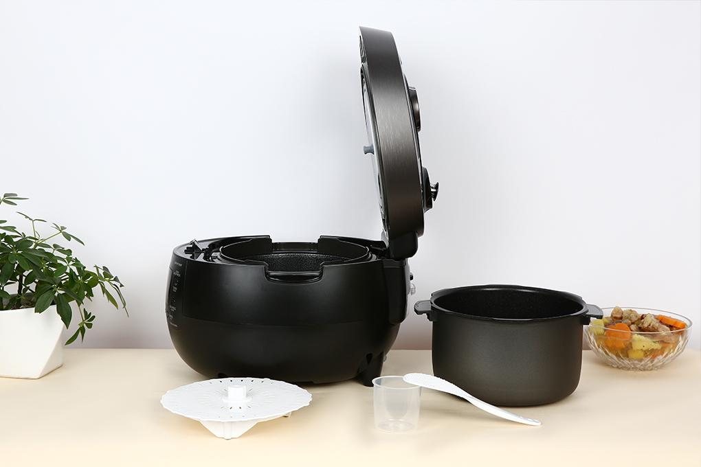 Nồi cơm điện tử áp suất Cuckoo 1.8 lít CRP-RT1008F Nồi cơm điện tử áp suất Cuckoo 1.8 lít CRP-RT1008F