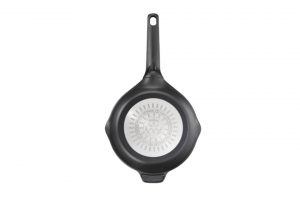 Chảo đúc cao cấp Tefal Robusto có miệng rót 24cm E2490444