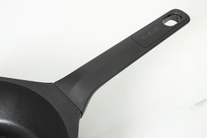 Chảo nhôm sâu chống dính đáy từ 22 cm Tefal Robusto E2490344