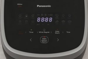 Nồi cơm cao tần Panasonic 1.5 lít SR-HN151KRA