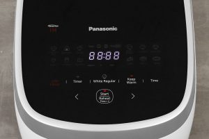 Nồi cơm cao tần Panasonic 1.5 lít SR-HNS151WRA