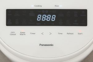 Nồi cơm điện tử Panasonic 1 lít SR-DK104WRA