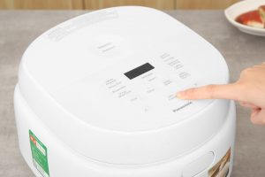 Nồi cơm điện tử Panasonic 1 lít SR-DL104WRA