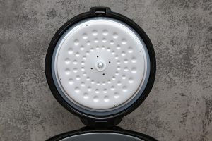 Nồi cơm nắp gài BlueStone 1.2 lít RCB-5512