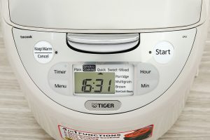 Nồi cơm điện tử Tiger 1.8 lít JAX-S18W