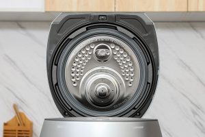 Nồi cơm áp suất cao tần Cuckoo 1.08 lít CRP-LHBR0600F