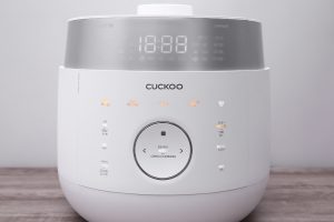 Nồi cơm áp suất cao tần Cuckoo 1.8 lít CRP-LHTR1009F/WHSIVNCV