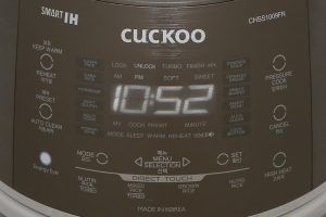 Nồi cơm điện cao tần Cuckoo 1.8 lít CRP-CHSS1009FN