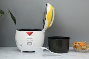 Nồi cơm nắp gài Cuckoo 1.08 lít CR-0671/YWVNCV